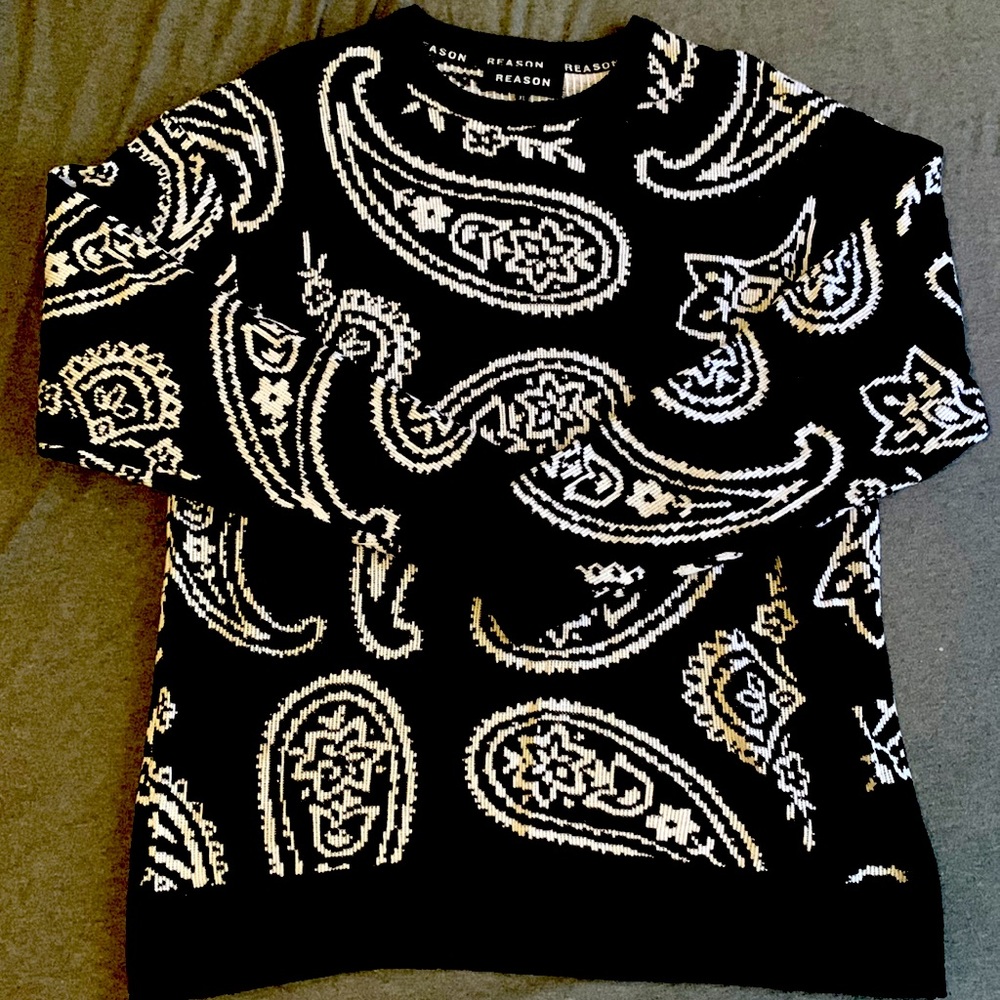 Black & White Paisley Sweatshirt